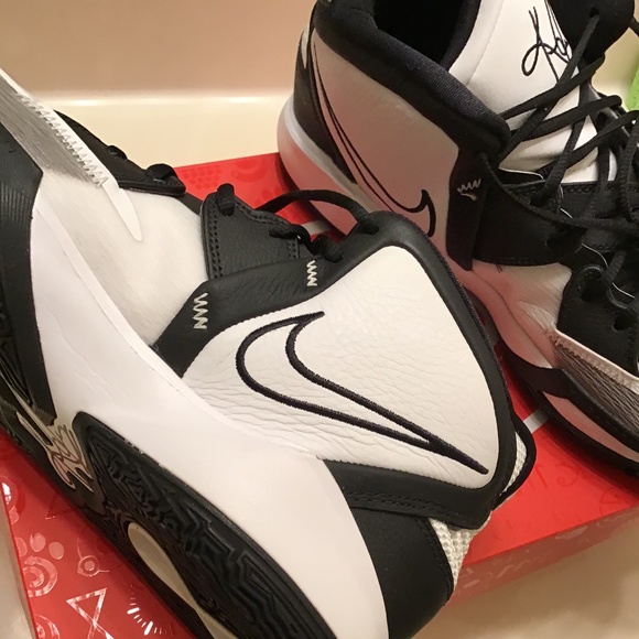NIKE KYRIE INFINITY TB WHITE BLACK SNEAKERS - Picture 15 of 16